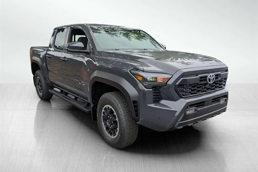 2025 Toyota Tacoma TRD Off-Road photo 1