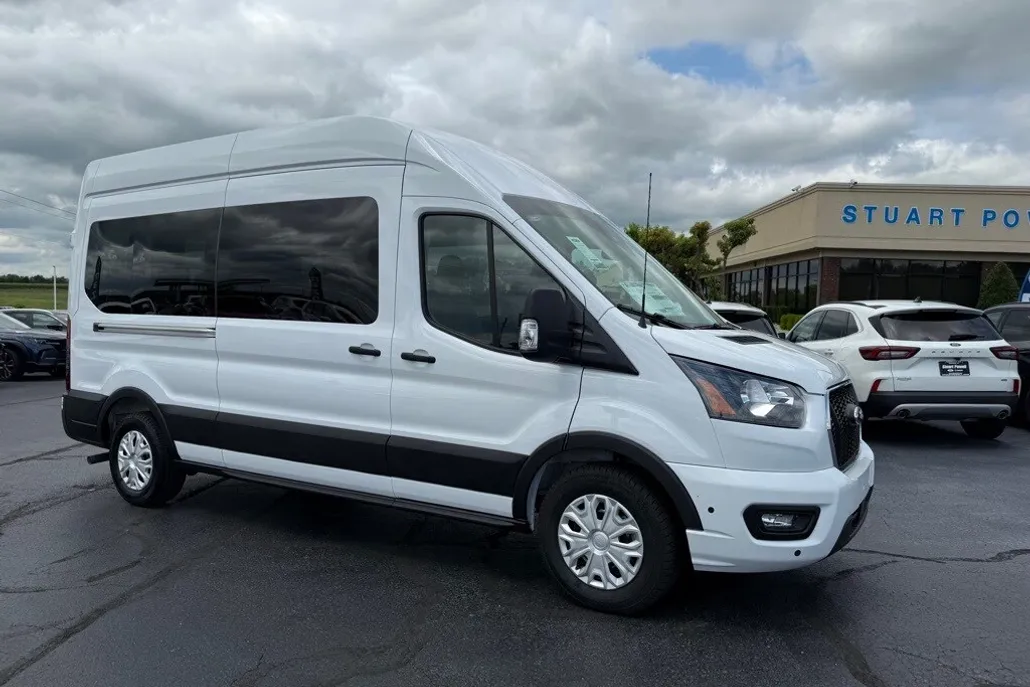 2025 Ford Transit photo 1