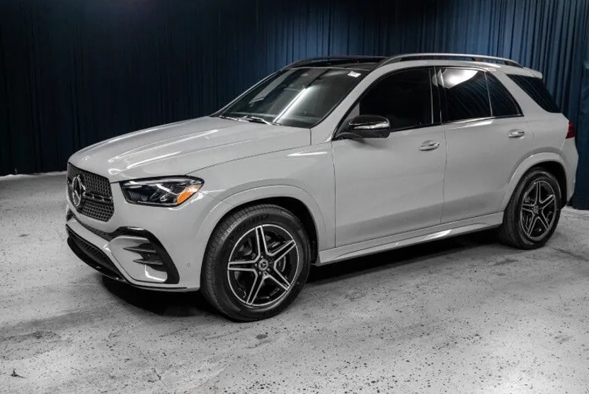 2025 Mercedes Benz GLE 450 4MATIC photo 1