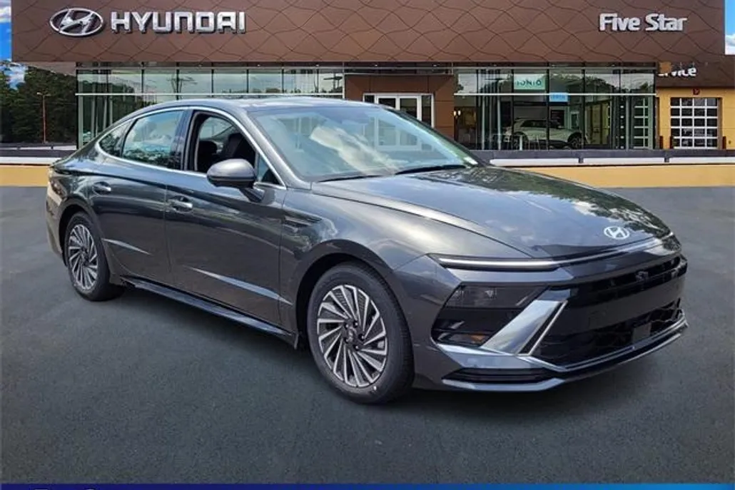 2025 Hyundai Sonata Hybrid Limited photo 1