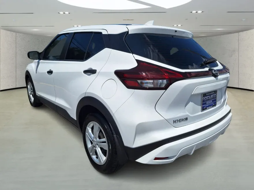 2024 Nissan Kicks S photo 1