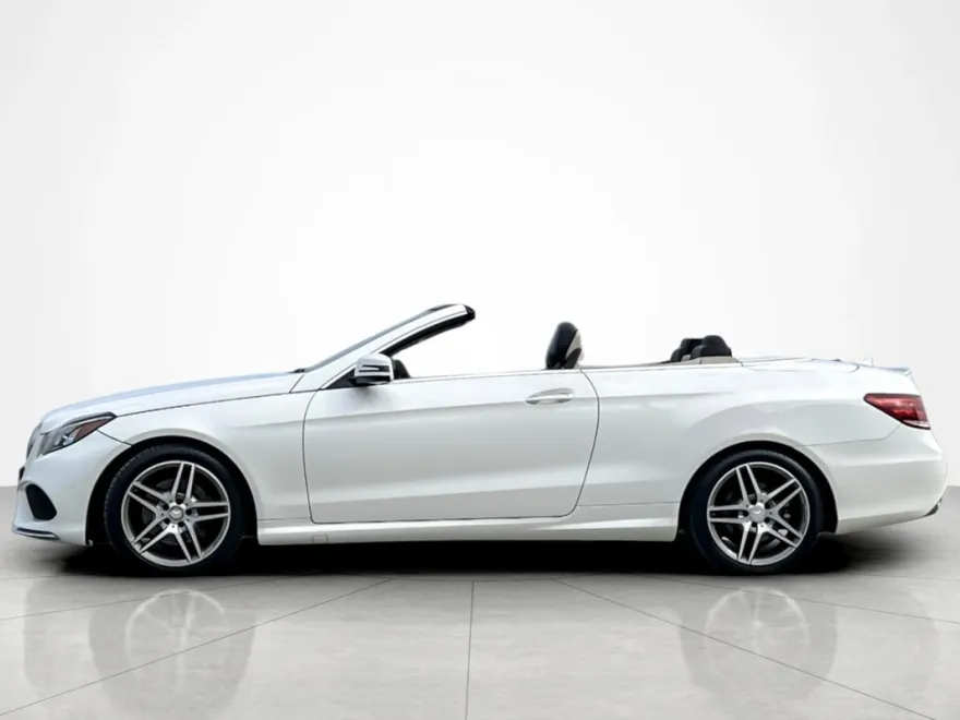 2016 Mercedes Benz E 400 photo 2