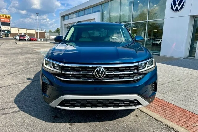 2022 Volkswagen Atlas V6 SE Technology photo 1
