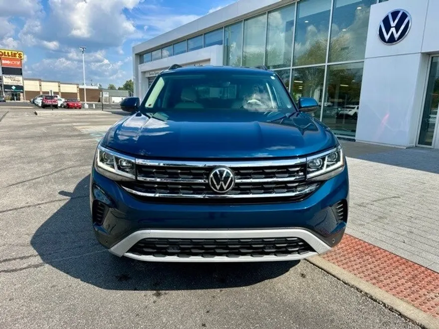 2022 Volkswagen Atlas V6 SE Technology photo 1