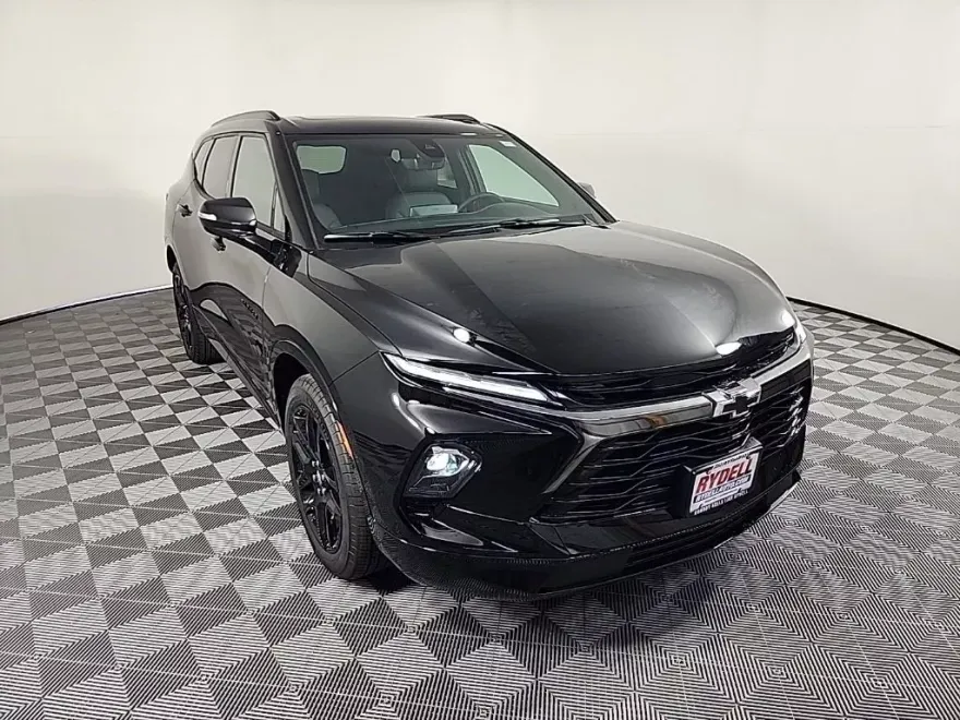 2025 Chevrolet Blazer RS photo 1