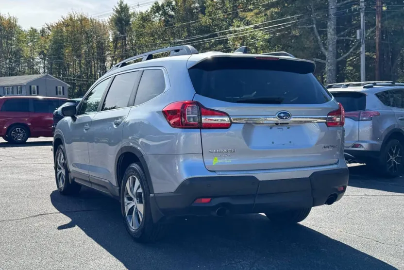 2020 Subaru Ascent Premium photo 1