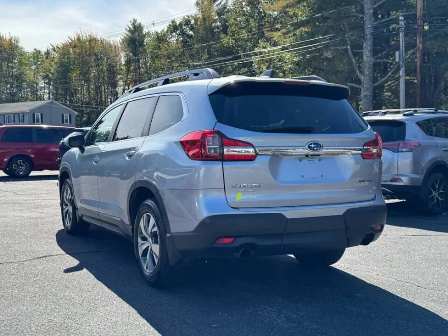 2020 Subaru Ascent Premium photo 1