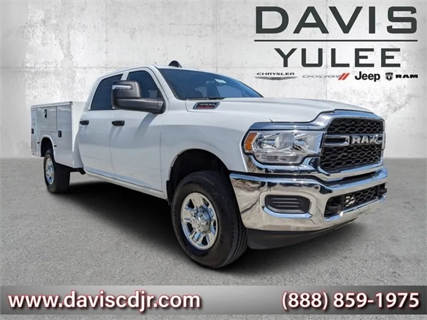 2024 Ram 3500 Tradesman photo 1