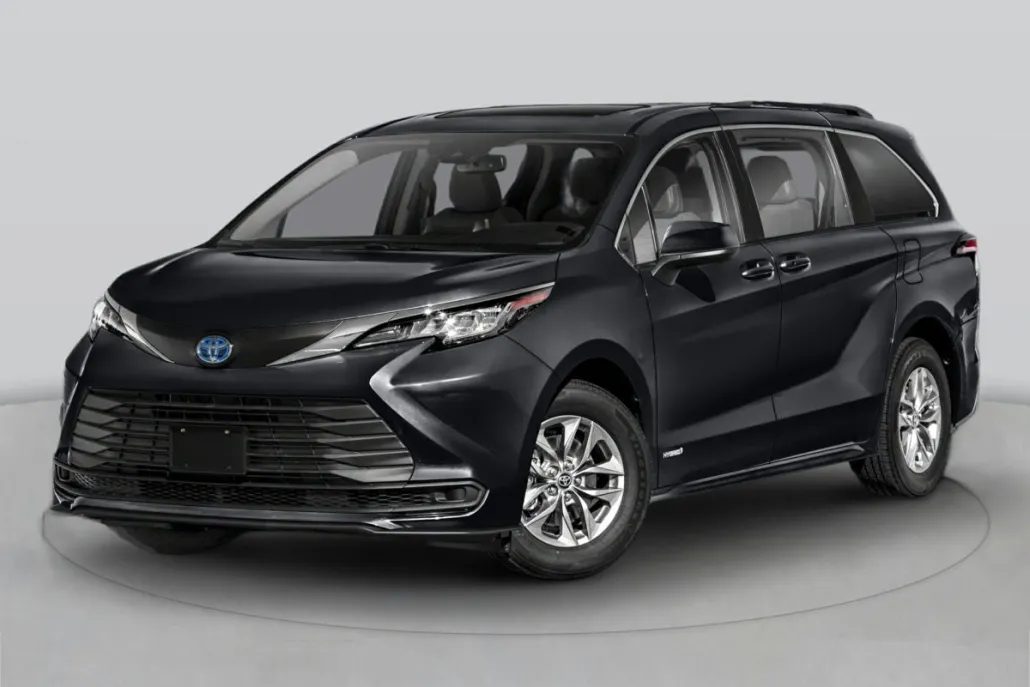 2022 Toyota Sienna XLE photo 1