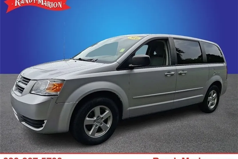 2010 Dodge Grand Caravan SE photo 1