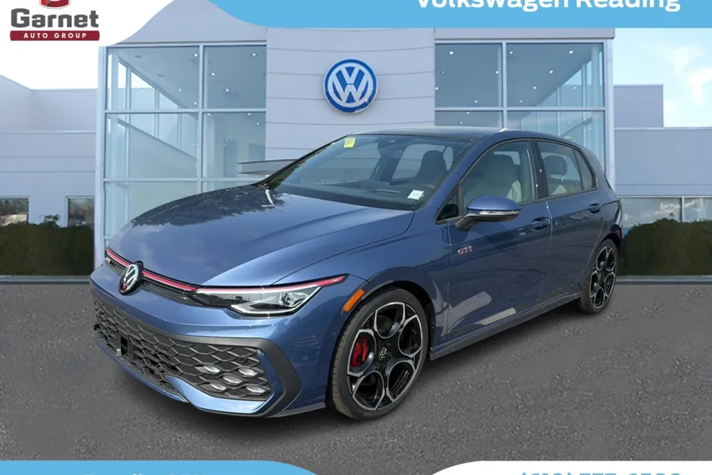 2025 Volkswagen Golf GTI Autobahn photo 1