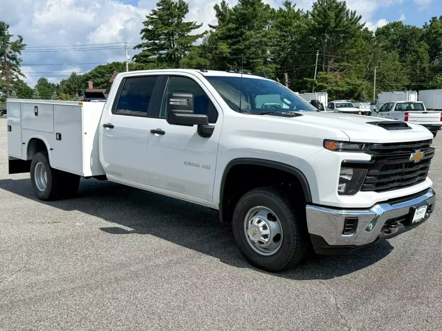 2025 Chevrolet Silverado 3500HD Work Truck photo 1
