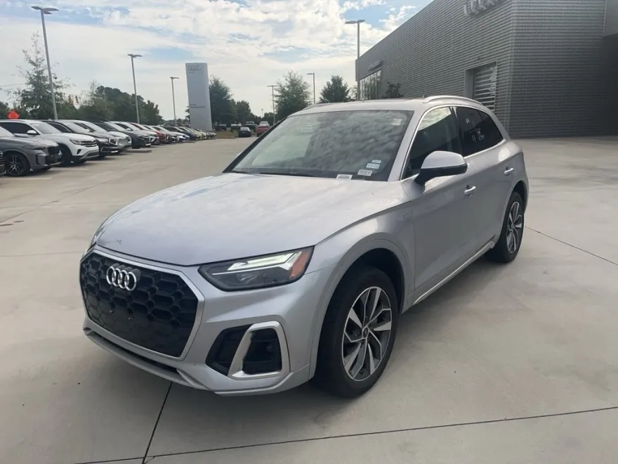 2024 Audi Q5 45 S line Premium photo 1