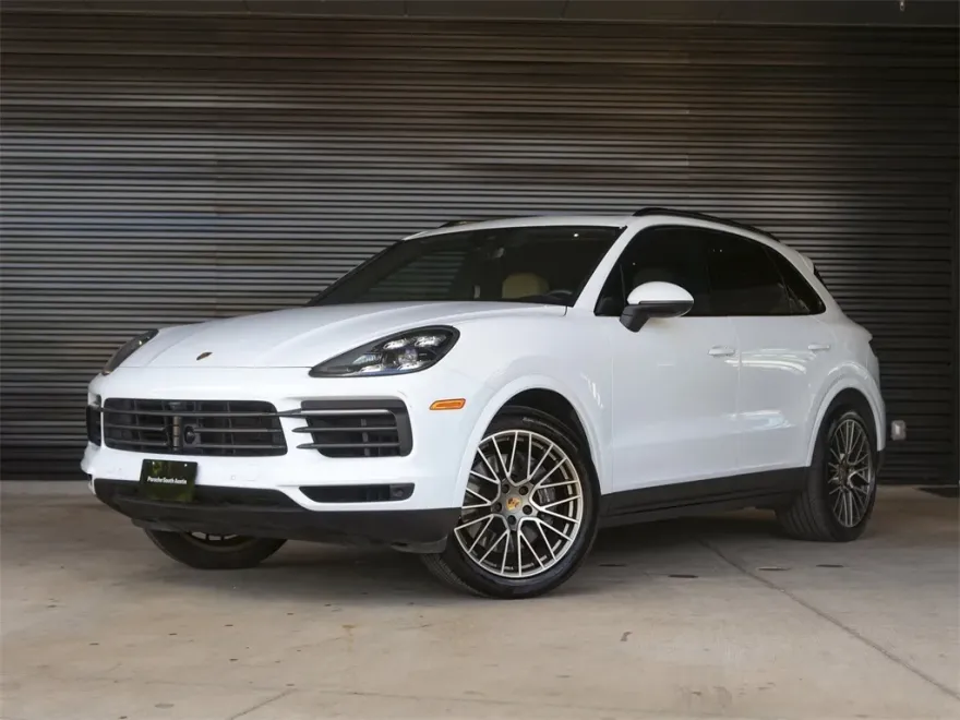2022 Porsche Cayenne Platinum Edition photo 1