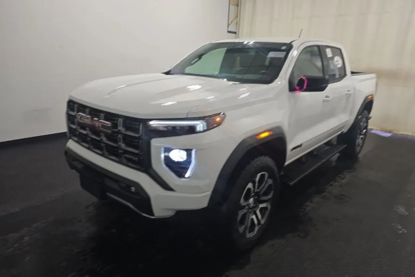 2023 Gmc Canyon AT4 photo 1