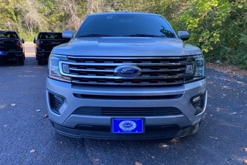 2019 Ford Expedition XLT photo 1
