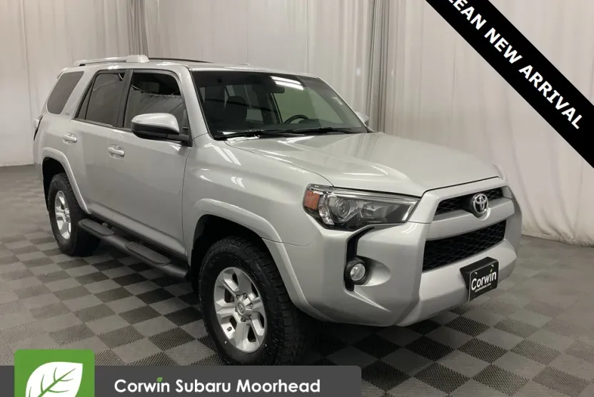 2018 Toyota 4Runner SR5 photo 1