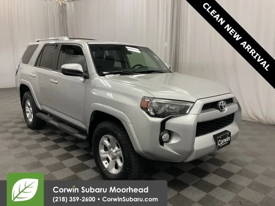 2018 Toyota 4Runner SR5 photo 1