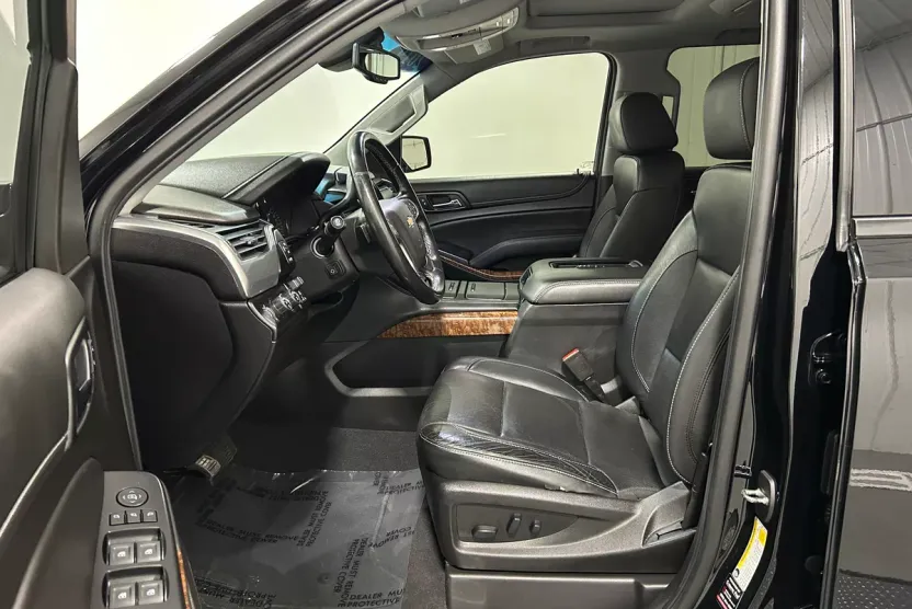 2019 Chevrolet Tahoe Premier photo 1