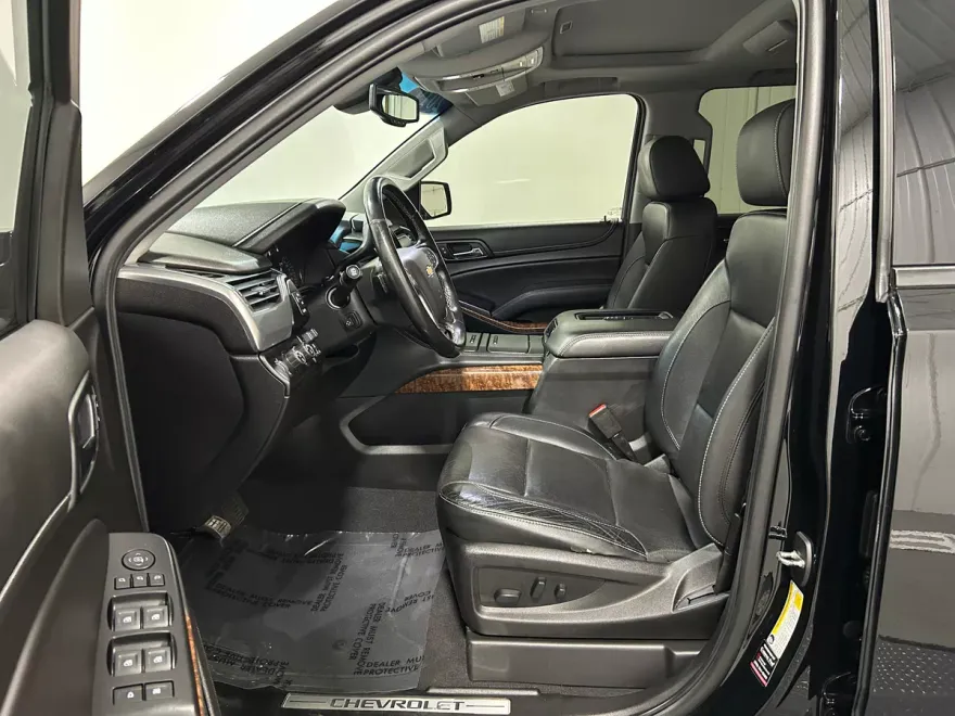 2019 Chevrolet Tahoe Premier photo 1