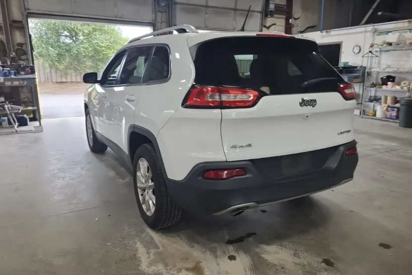 2015 Jeep Cherokee Limited photo 1