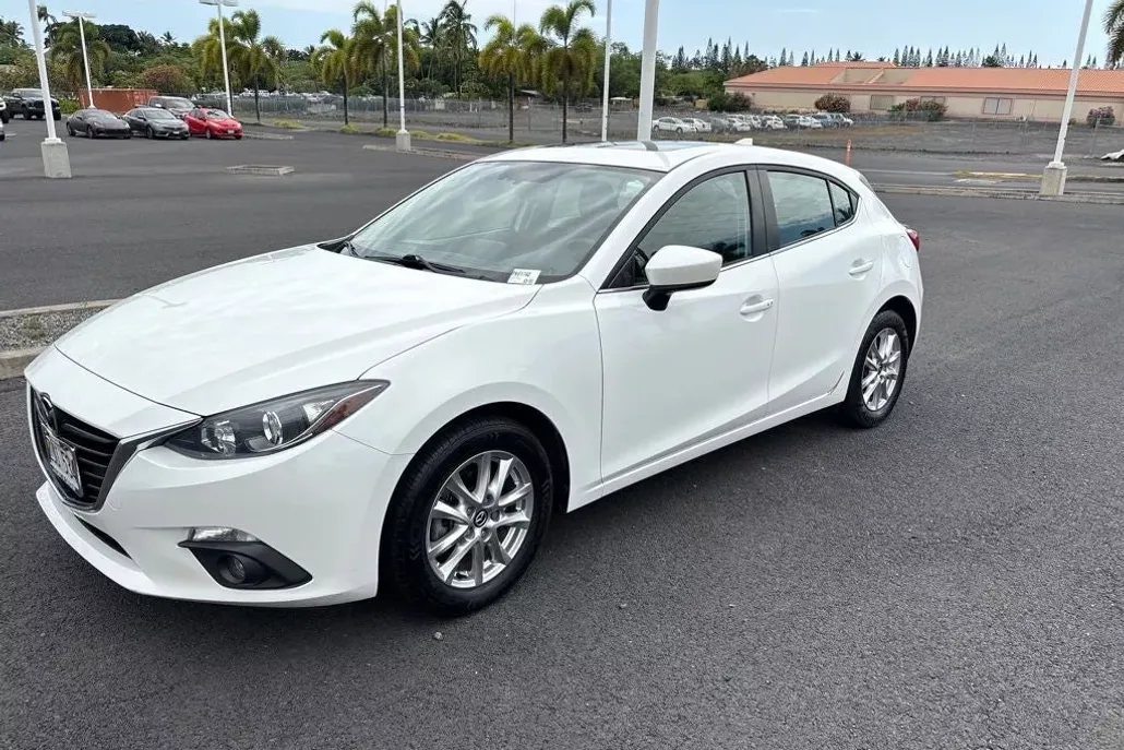 2016 Mazda Mazda3 Grand Touring photo 1