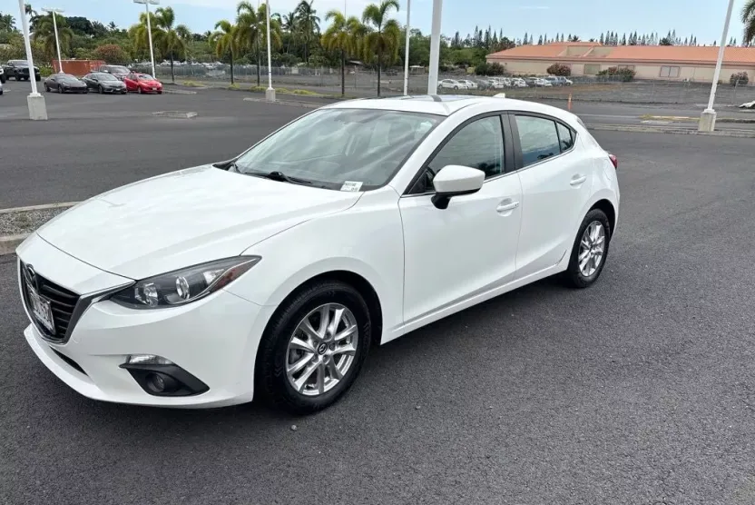 2016 Mazda Mazda3 Grand Touring photo 1