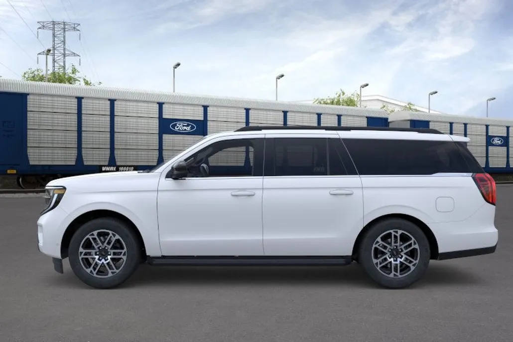 2025 Ford Expedition MAX photo 1
