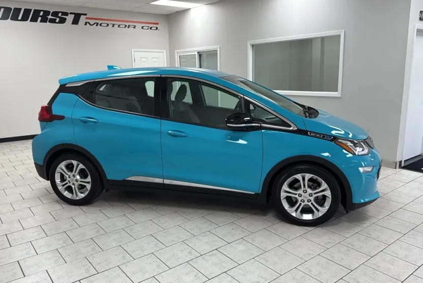 2021 Chevrolet Bolt EV photo 1