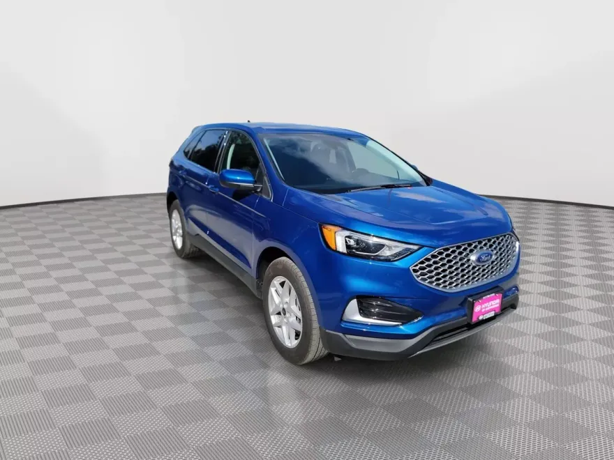 2023 Ford Edge SEL photo 1