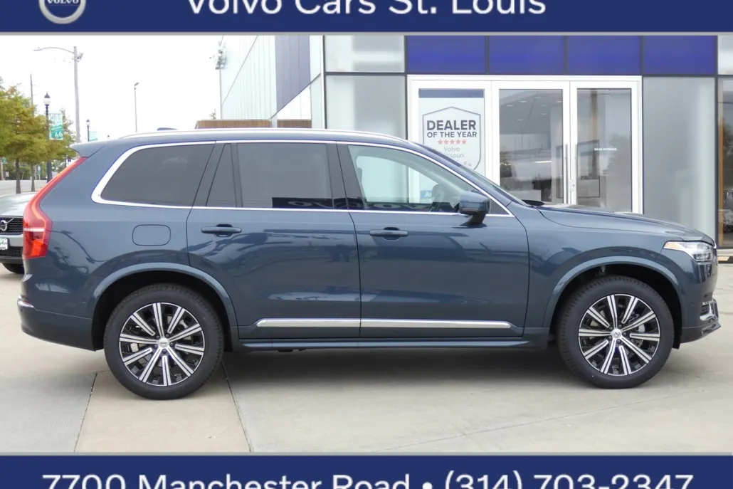 2025 Volvo XC90 Plus photo 1
