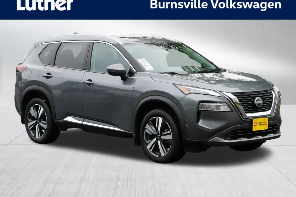 2023 Nissan Rogue SL photo 1
