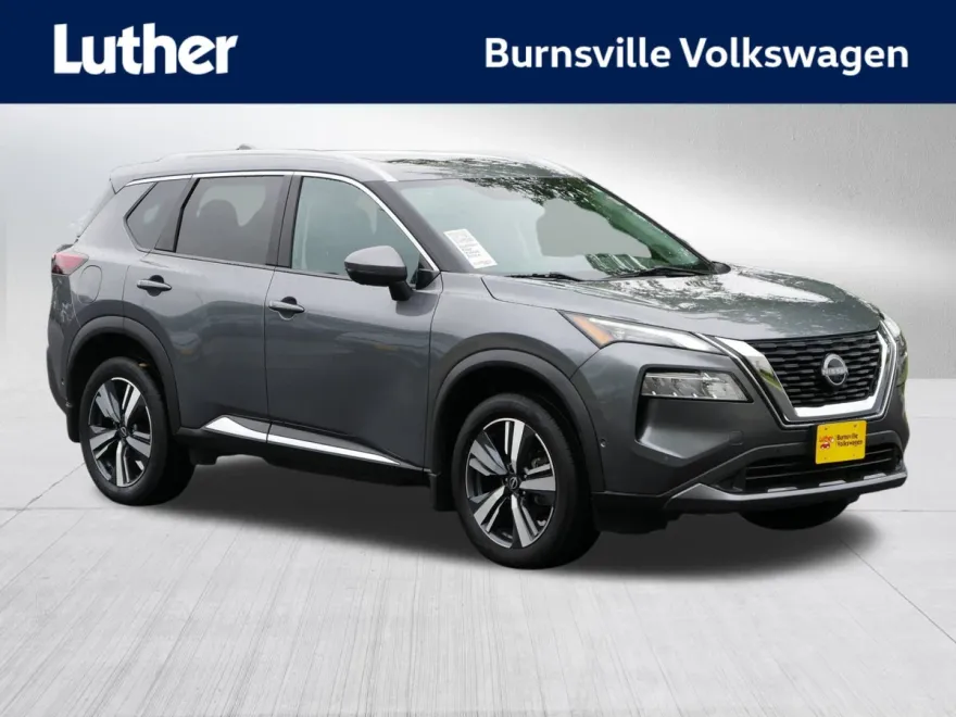 2023 Nissan Rogue SL photo 1