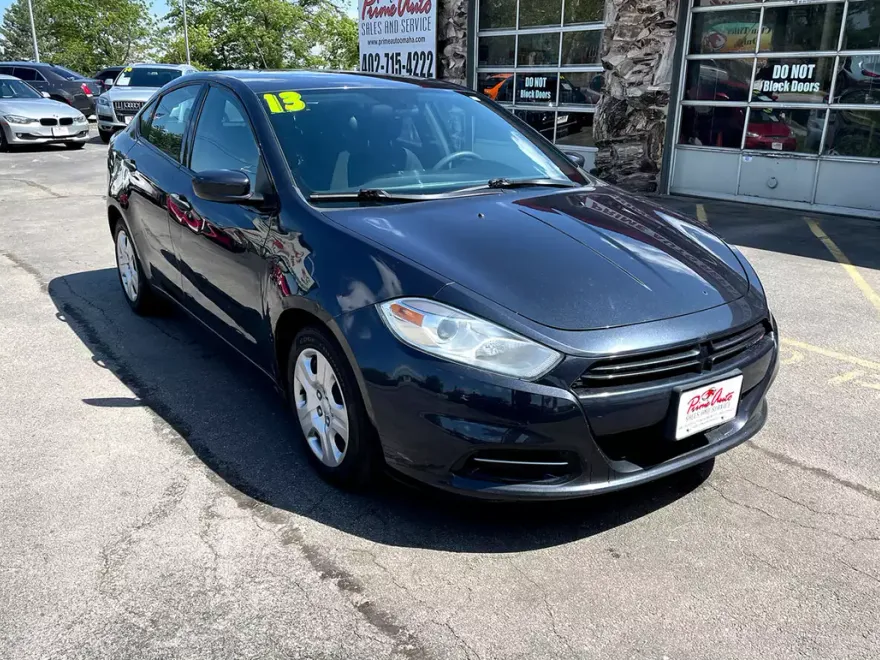 2013 Dodge Dart SE photo 1