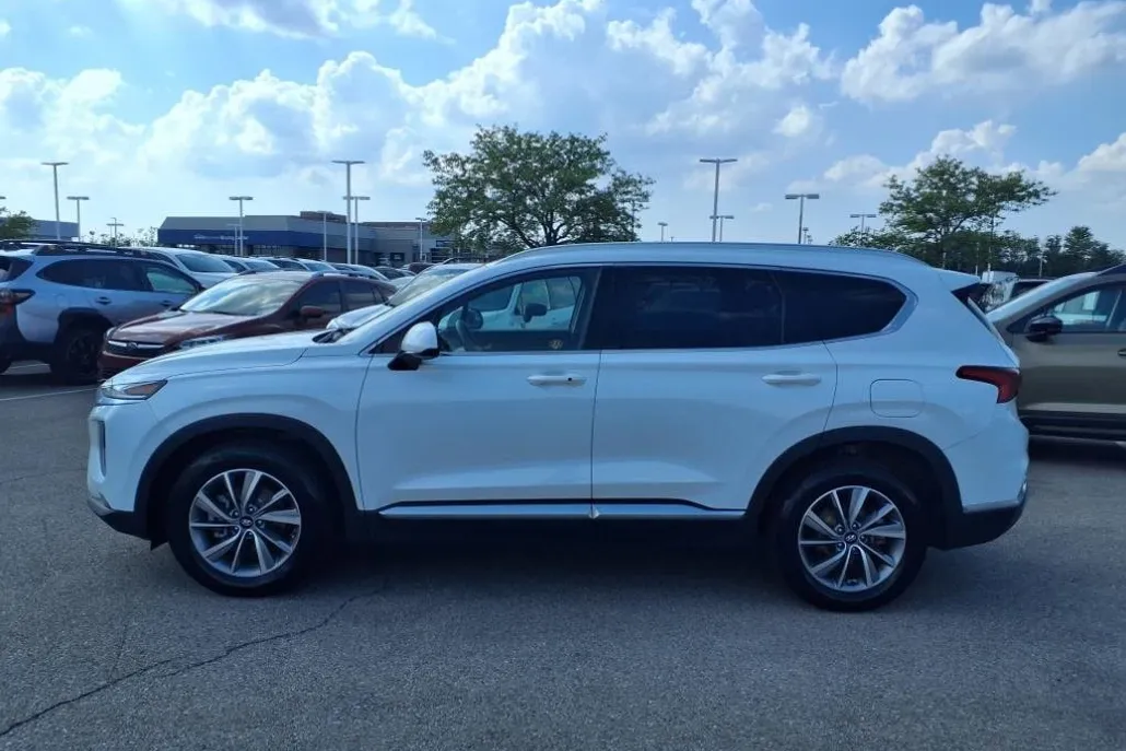 2020 Hyundai Santa Fe SEL photo 1