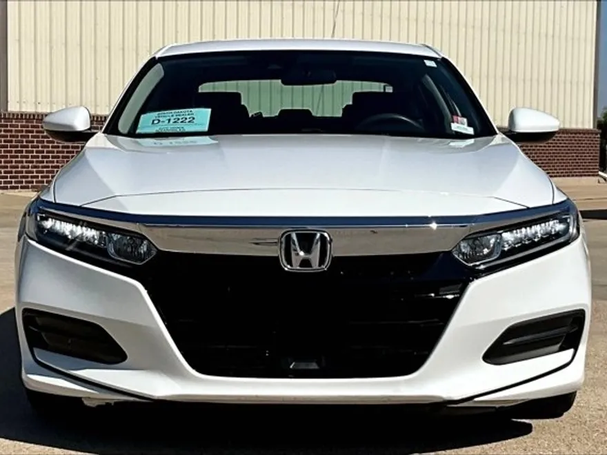 2019 Honda Accord LX photo 1