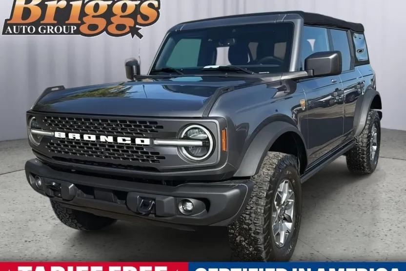 2022 Ford Bronco Badlands photo 1