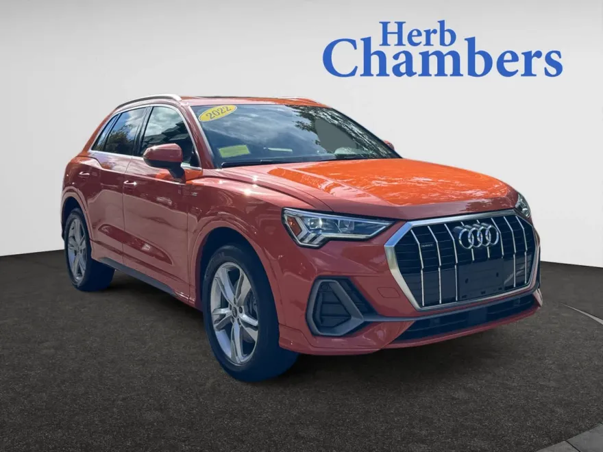 2022 Audi Q3 S line Premium Plus photo 1