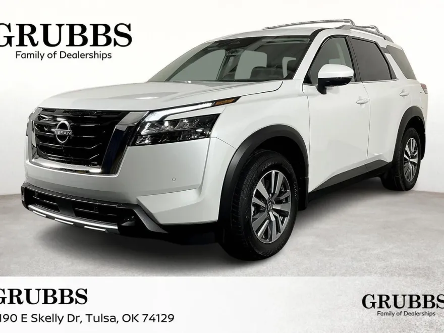2025 Nissan Pathfinder SL photo 1