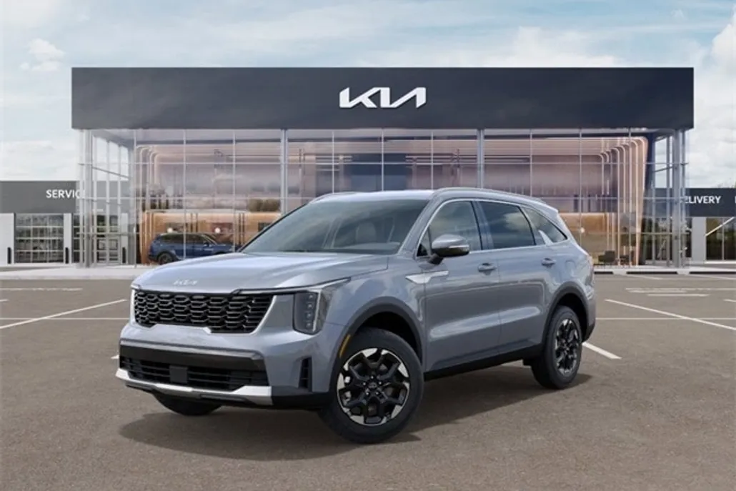 2025 Kia Sorento S photo 1