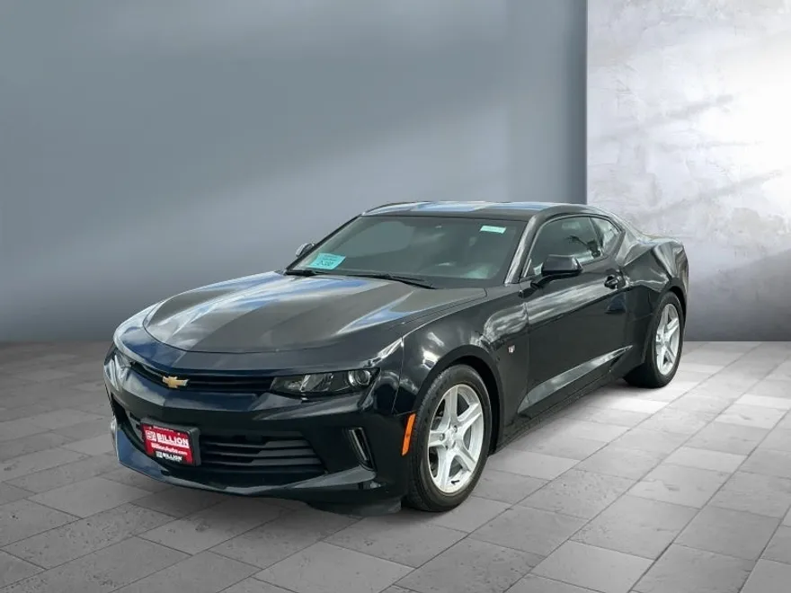 2018 Chevrolet Camaro LS photo 1