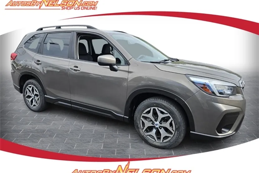2021 Subaru Forester Premium photo 1