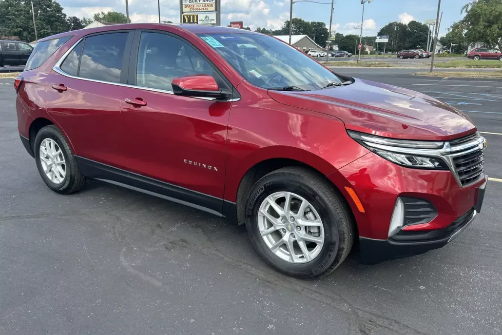 2023 Chevrolet Equinox photo 1