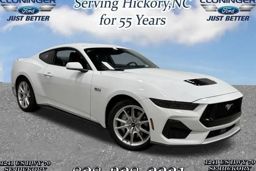 2025 Ford Mustang GT Premium photo 1