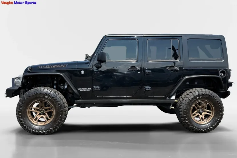 2013 Jeep Wrangler Unlimited Rubicon photo 1