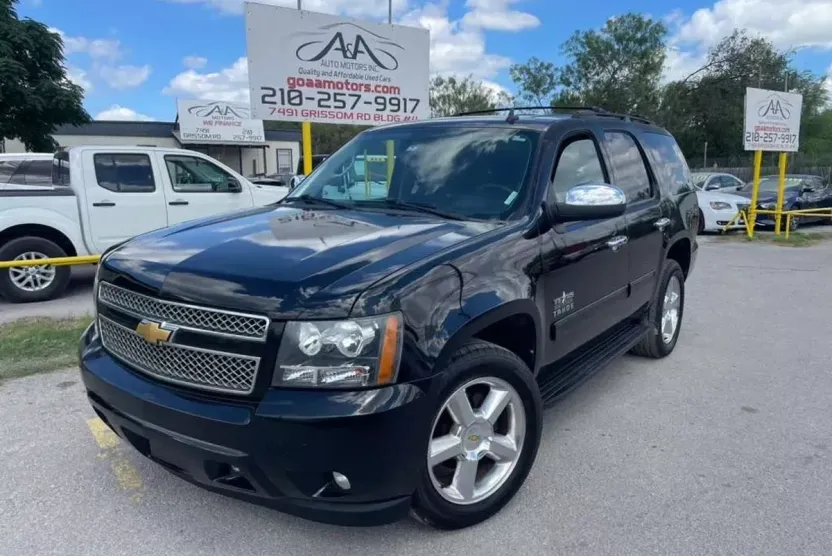 2013 Chevrolet Tahoe LS photo 1