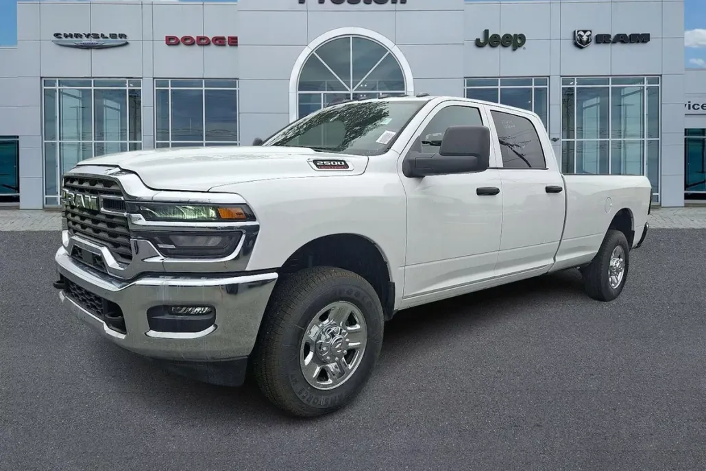 2025 Ram 2500 Tradesman photo 1
