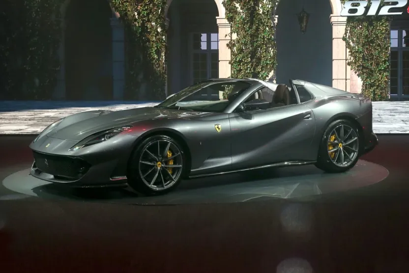 2023 Ferrari 812 GTS Base photo 1