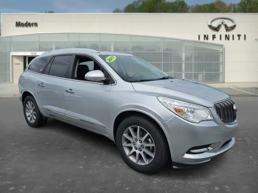 2017 Buick Enclave Leather photo 1
