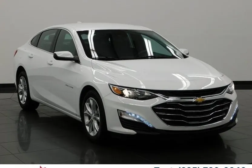2024 Chevrolet Malibu 1LT photo 1